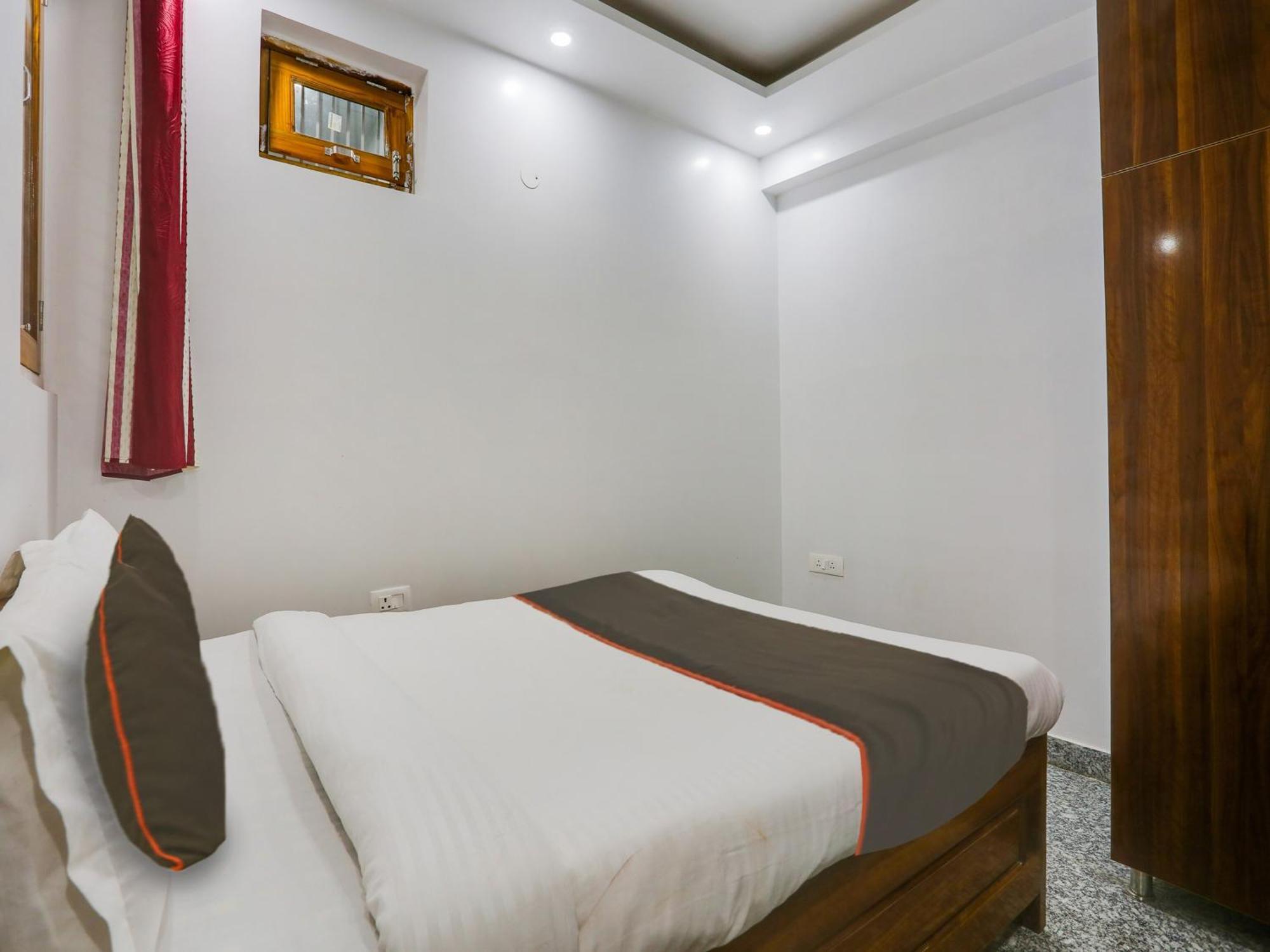 Collection O Sagar Inn Гургаон Экстерьер фото