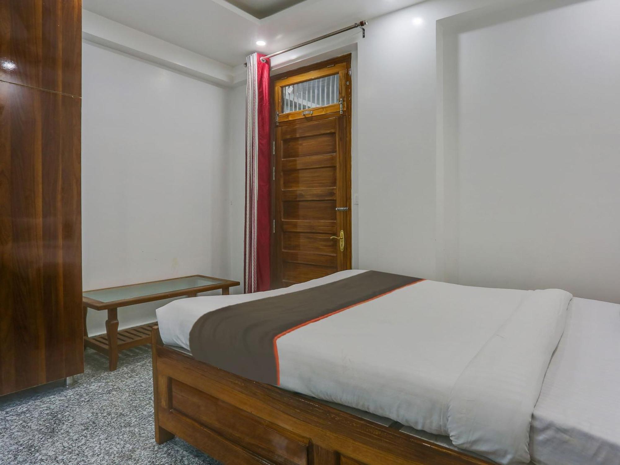 Collection O Sagar Inn Гургаон Экстерьер фото