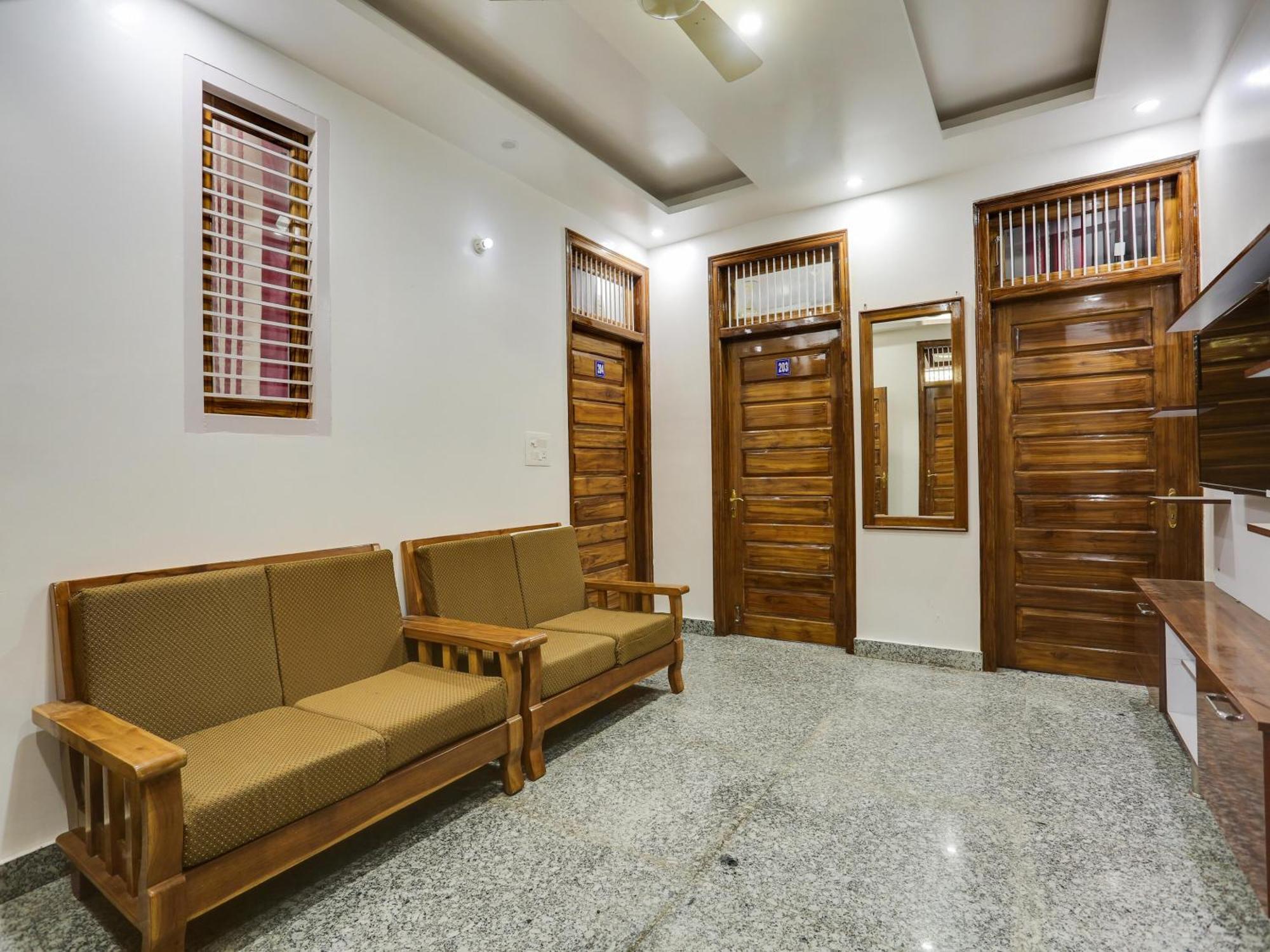 Collection O Sagar Inn Гургаон Экстерьер фото