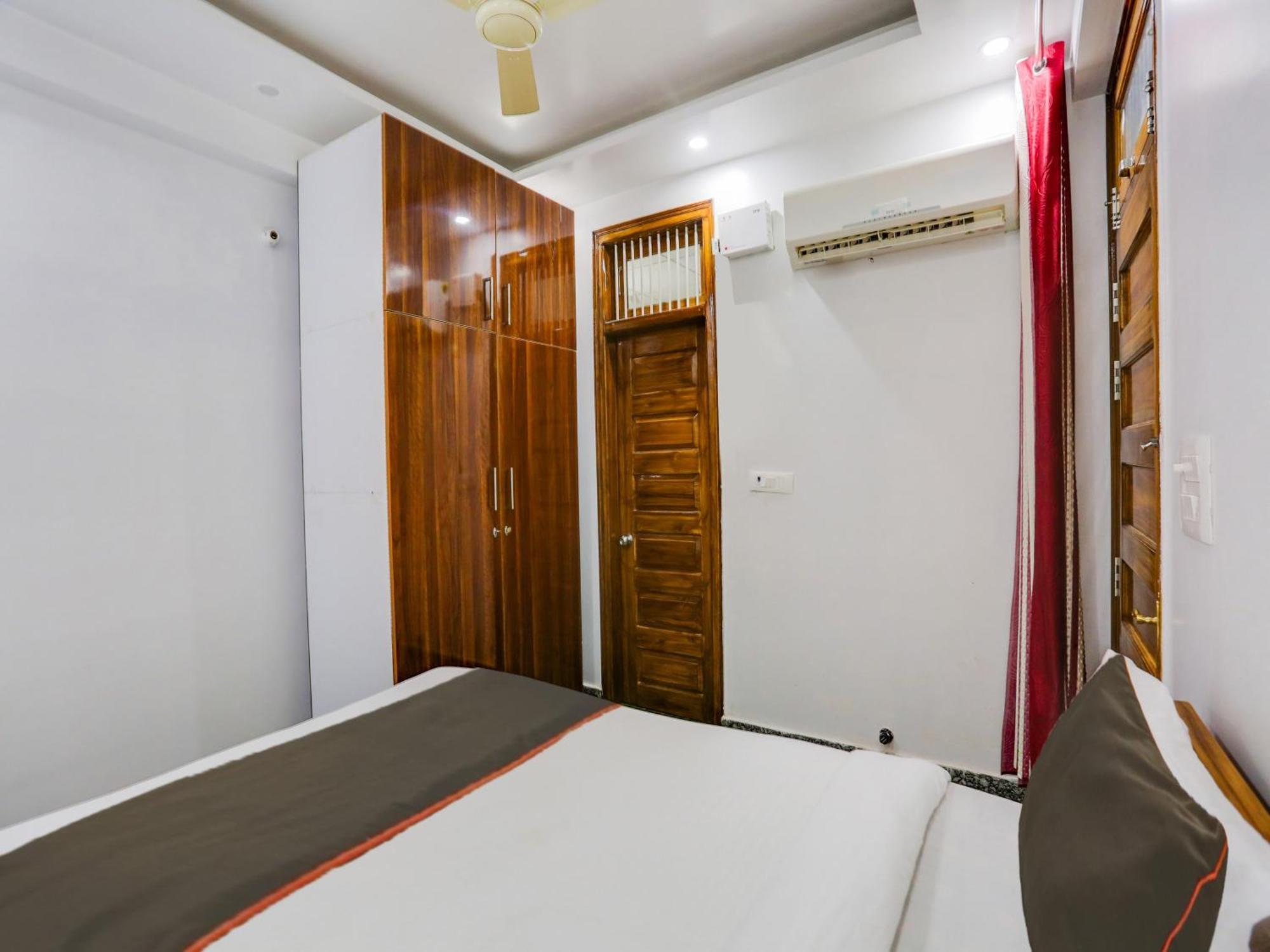 Collection O Sagar Inn Гургаон Экстерьер фото